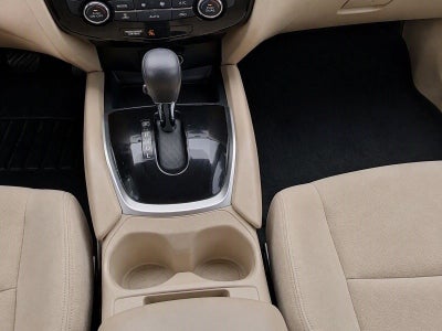 2016 Nissan Rogue FWD 4dr SV