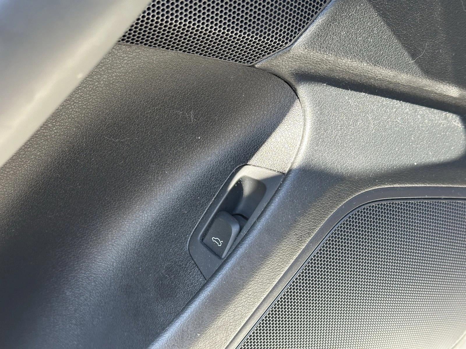 2018 Audi Q3 2.0 TFSI Premium FWD