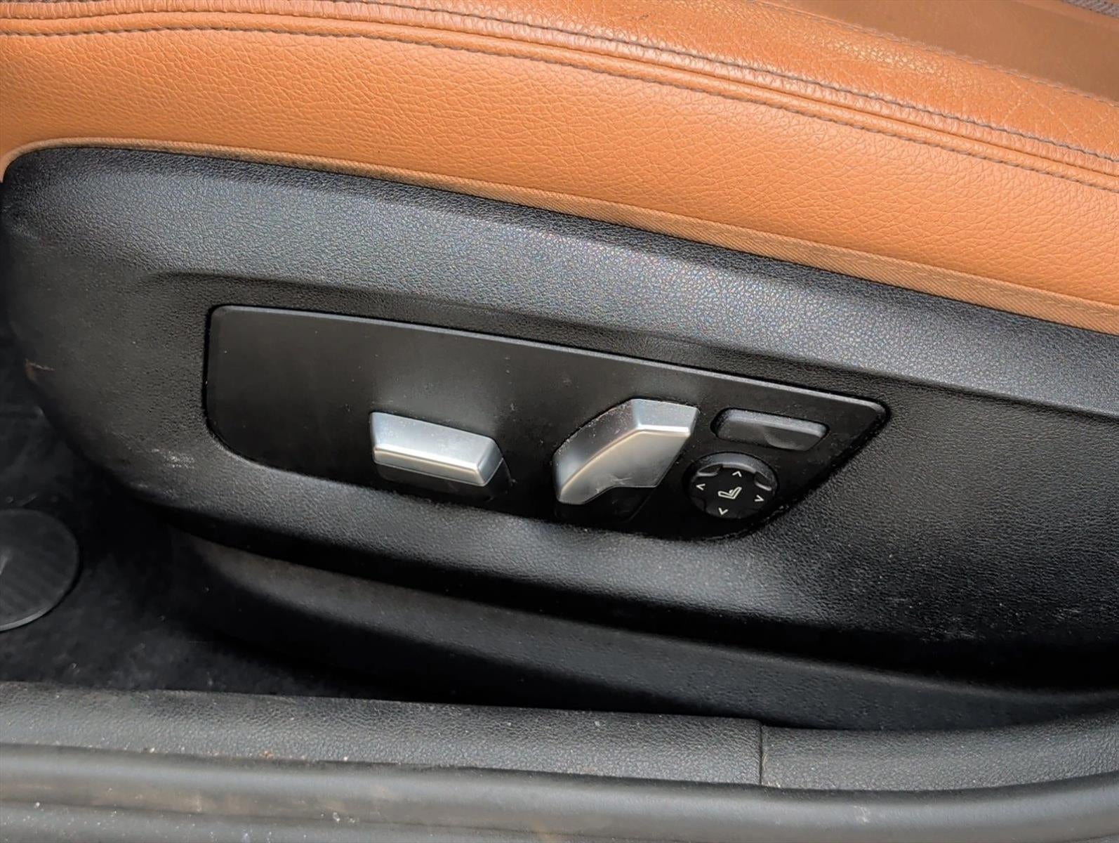 2019 BMW 540i Sedan