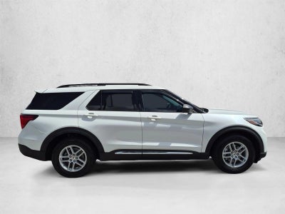 2025 Ford Explorer Active RWD