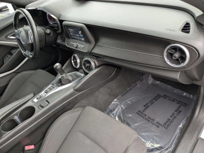 2017 Chevrolet Camaro 2dr Coupe 1LS