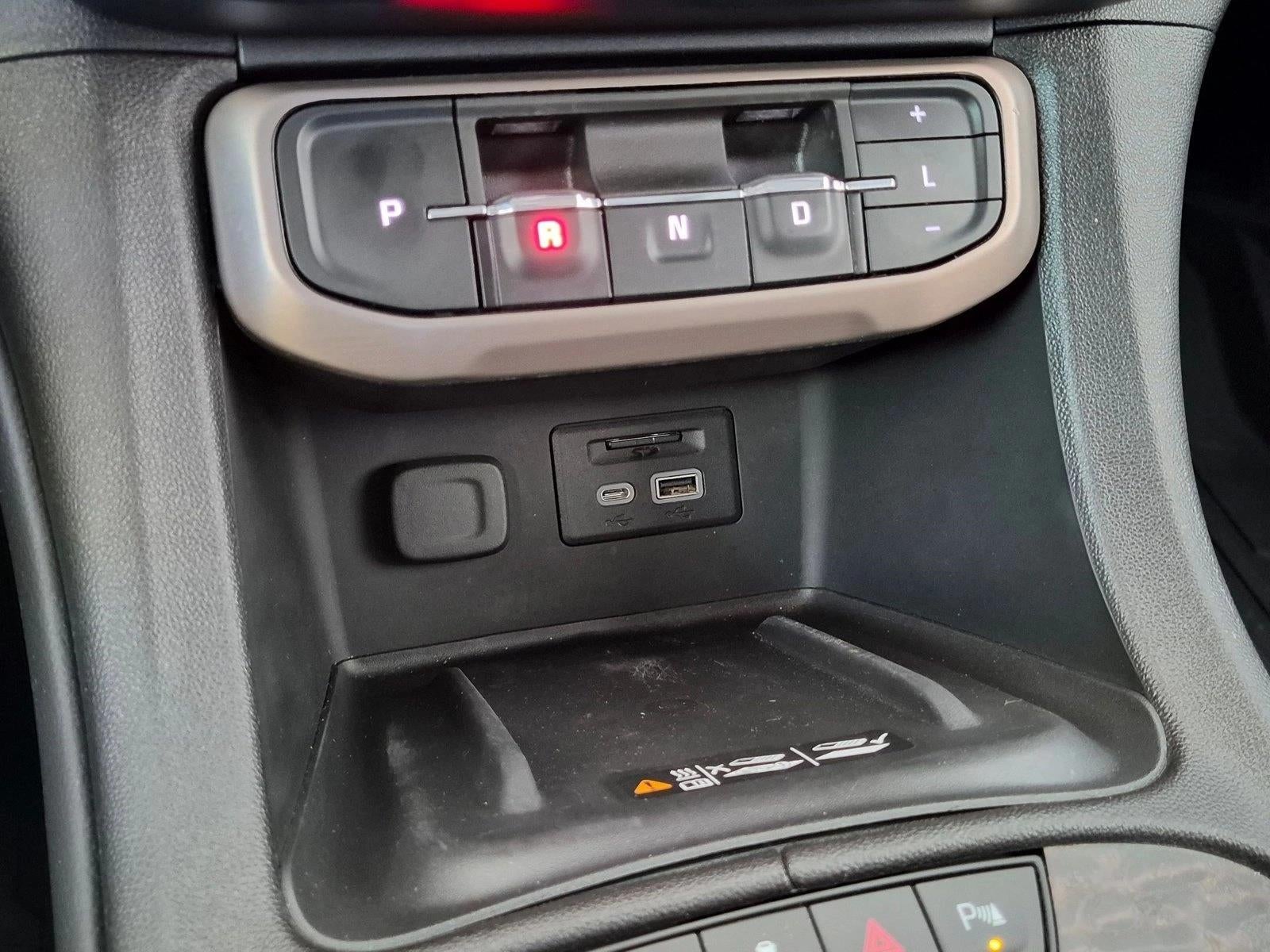 2023 GMC Acadia FWD Denali