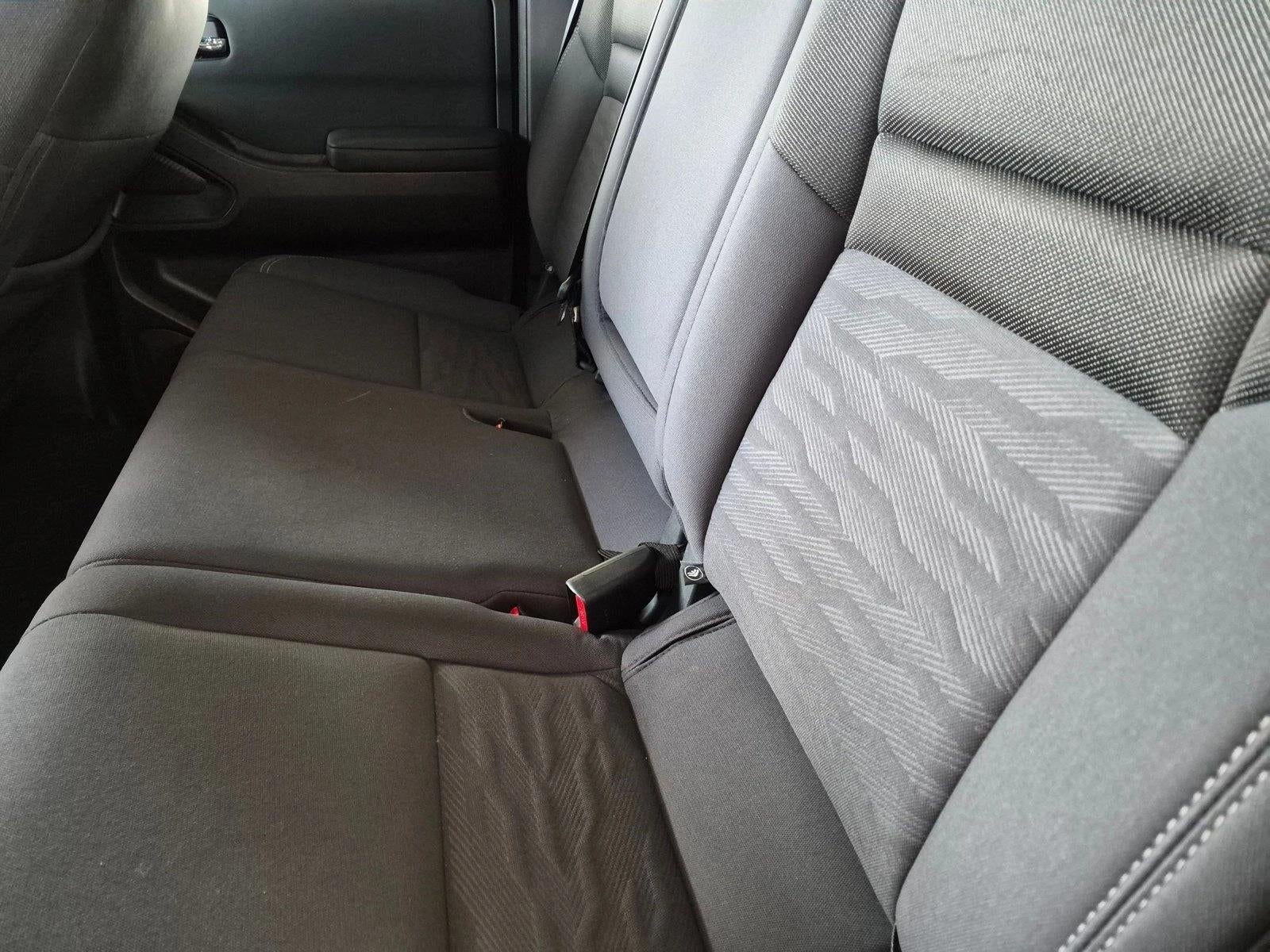 2022 Nissan Frontier Crew Cab 4x2 SV Auto