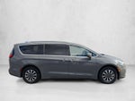 2021 Chrysler Pacifica Hybrid Touring L FWD