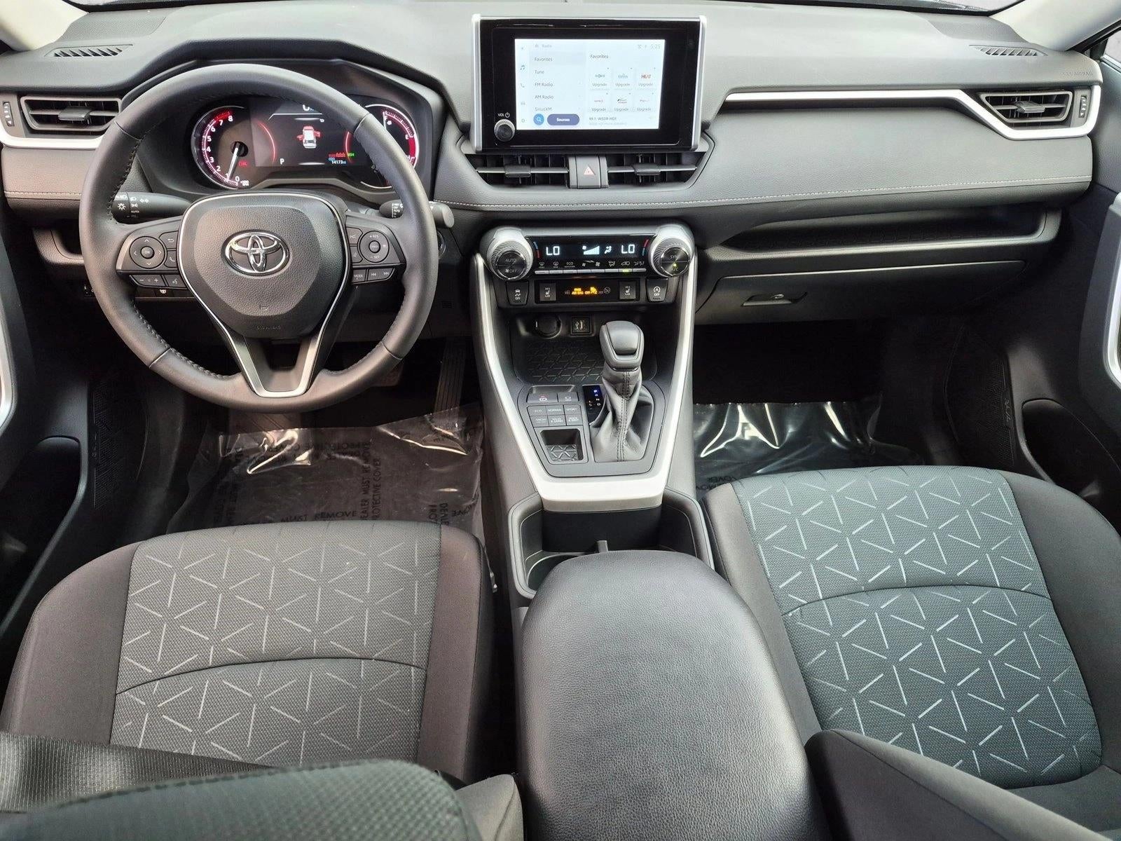 2025 Toyota RAV4 XLE AWD (Natl)