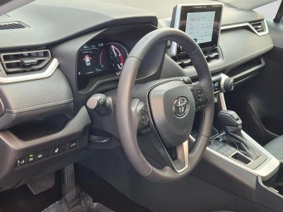 2025 Toyota RAV4 XLE AWD (Natl)