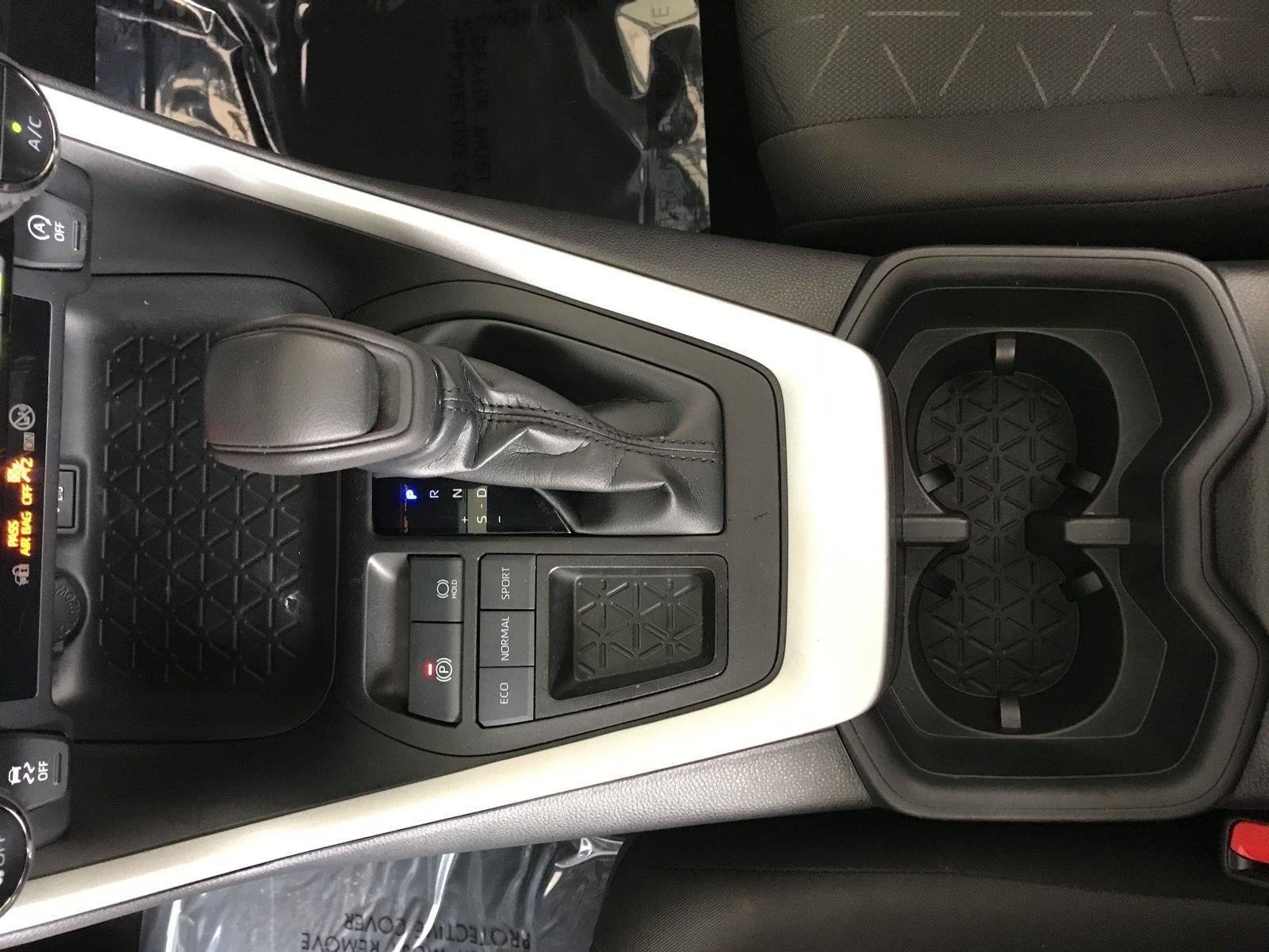 2023 Toyota RAV4 XLE FWD (GS)