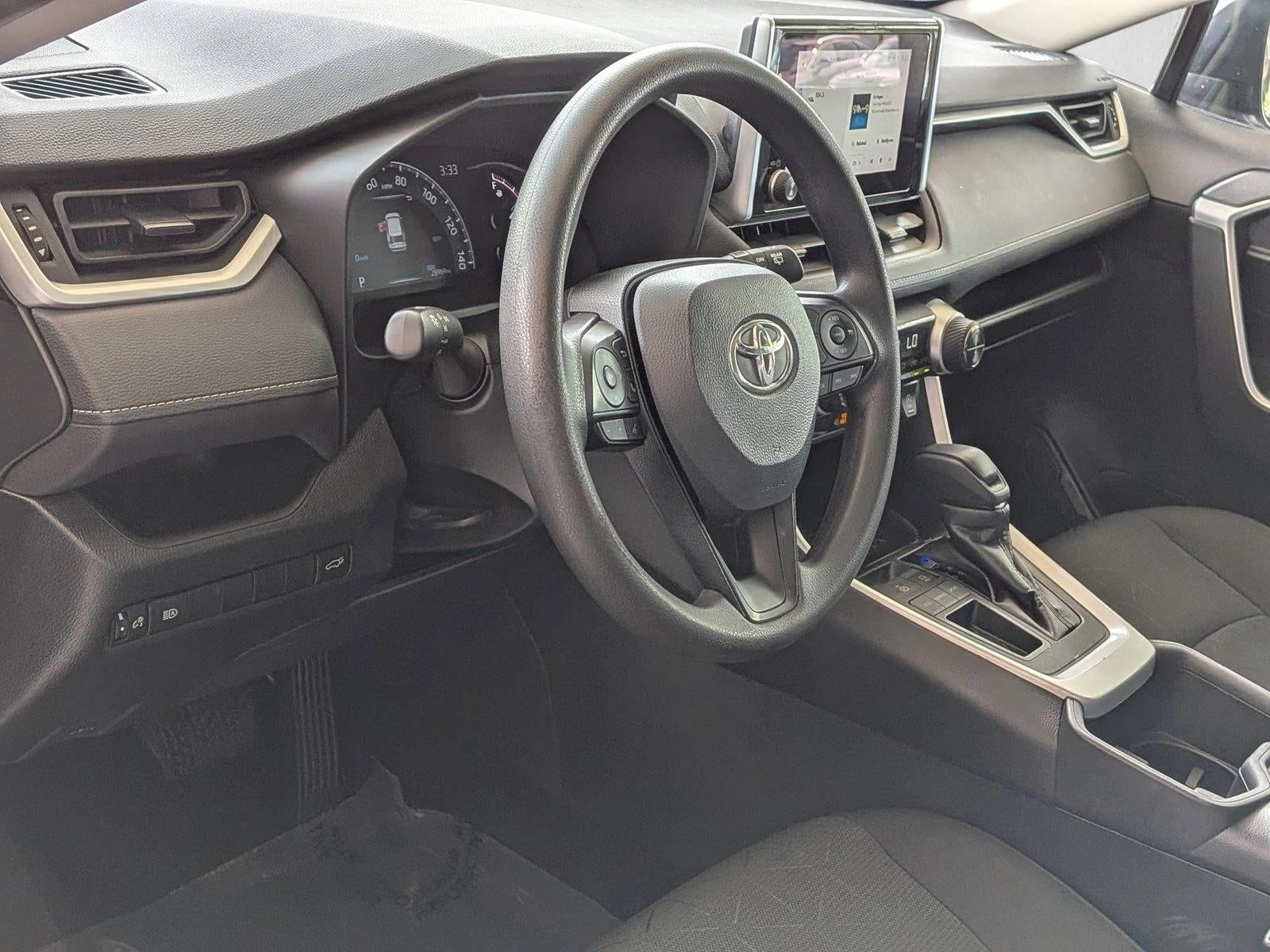 2023 Toyota RAV4 XLE FWD (GS)