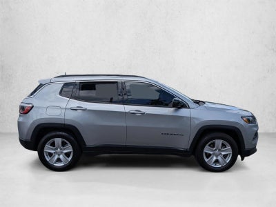 2022 Jeep Compass Latitude FWD