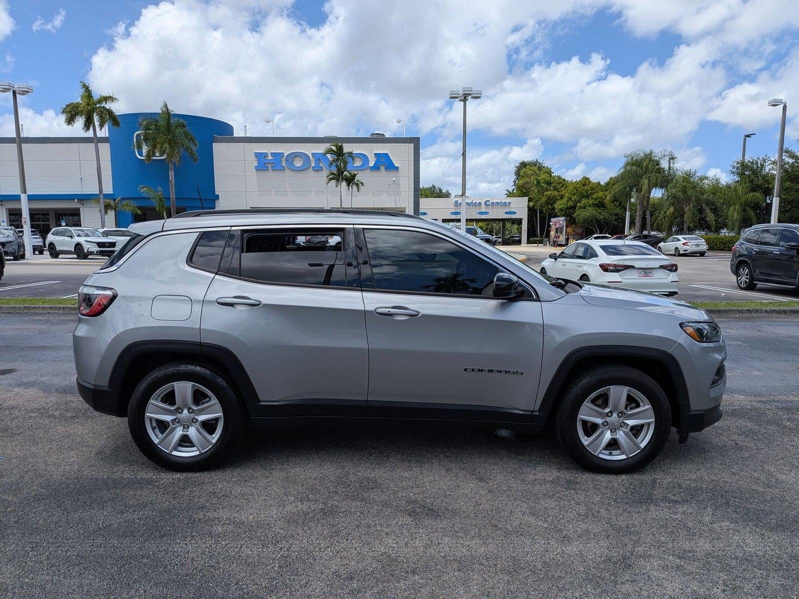 2022 Jeep Compass Latitude FWD