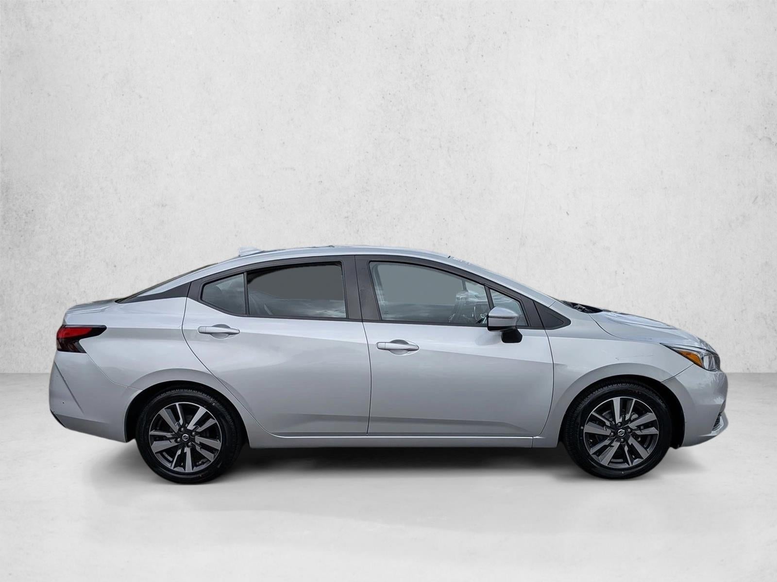 2021 Nissan Versa SV CVT