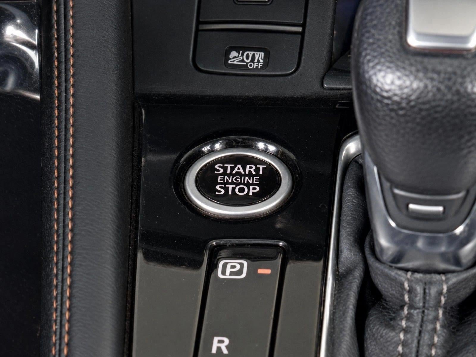2021 Nissan Kicks SR FWD