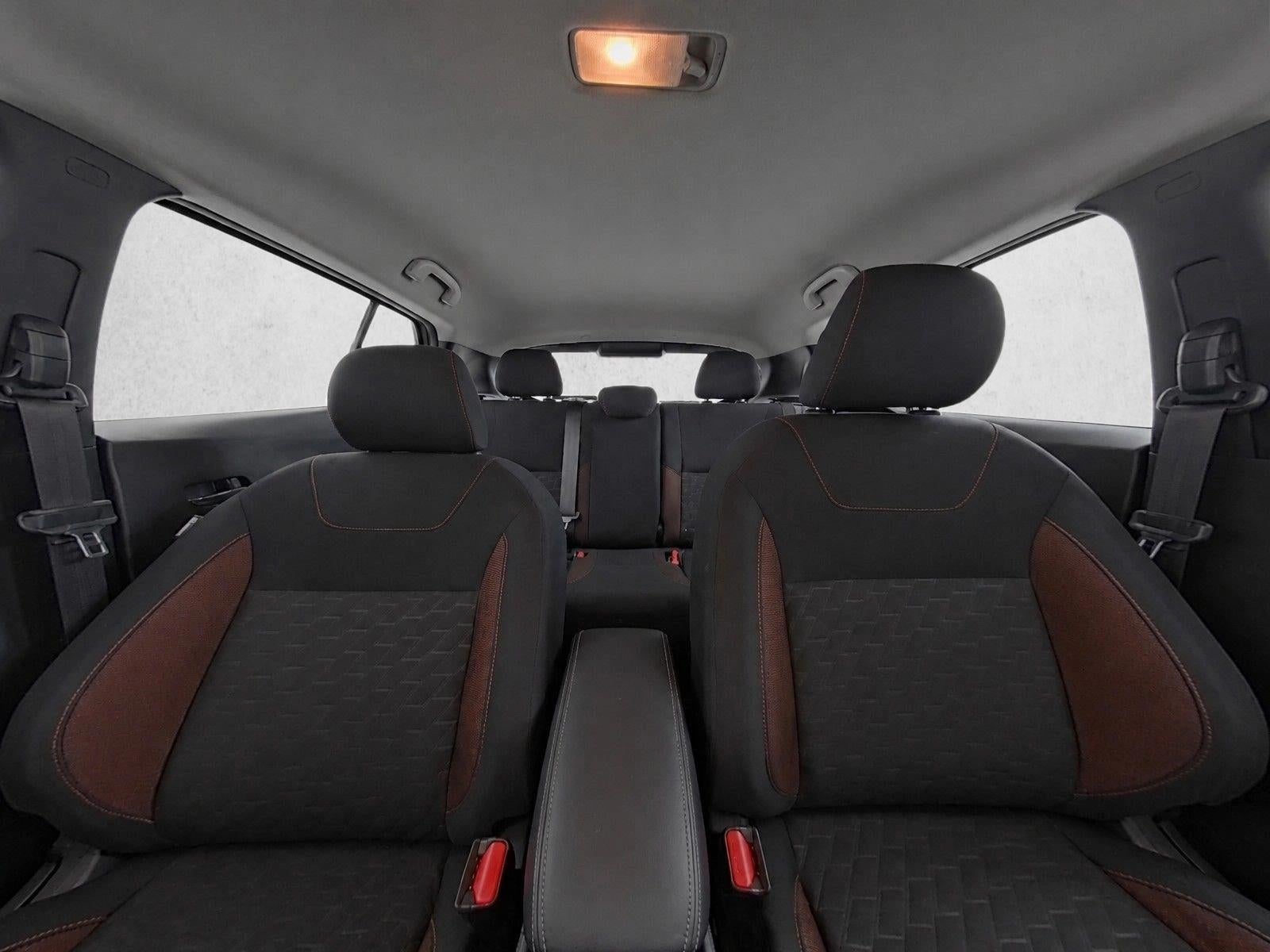 2023 Nissan Kicks SR FWD