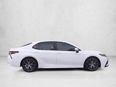 2023 Toyota Camry SE Auto (SE)