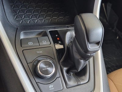 2024 Toyota RAV4 Hybrid XLE AWD (Natl)