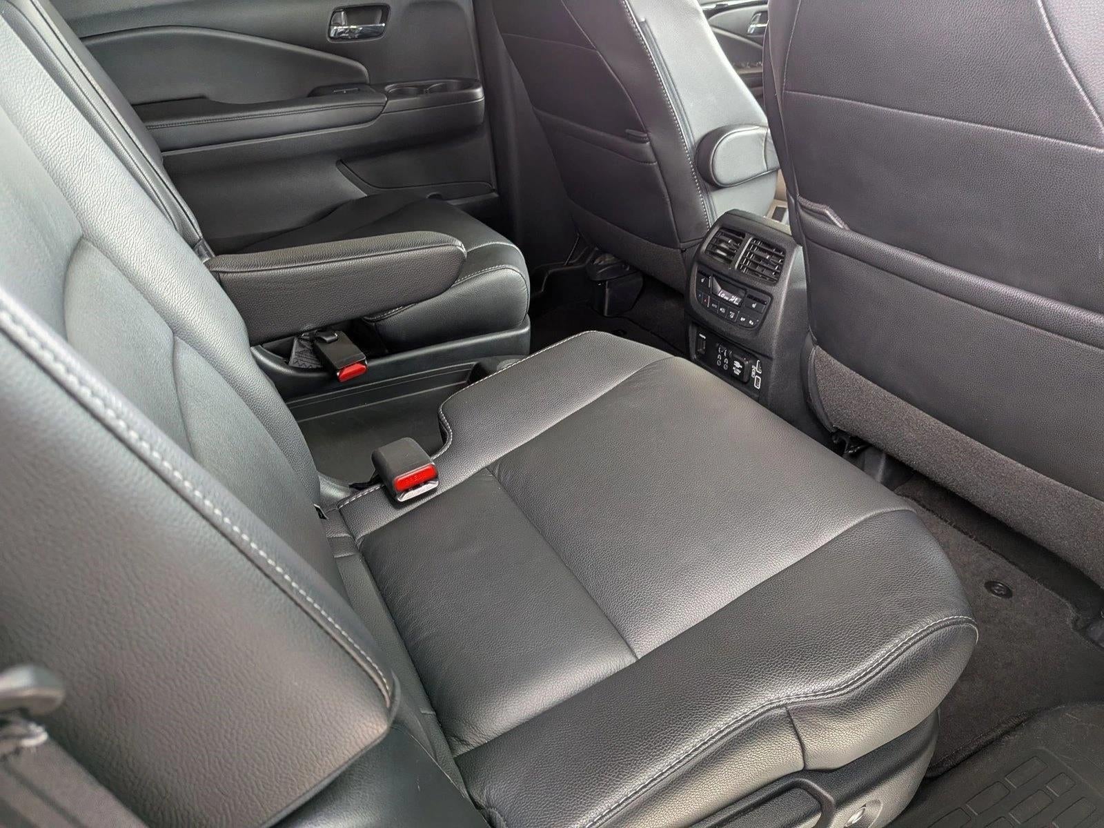 2022 Honda Pilot Touring 7-Passenger 2WD