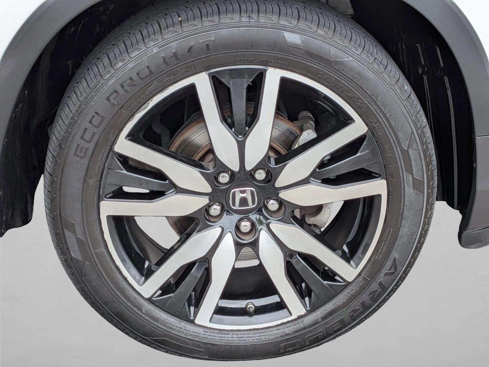 2022 Honda Pilot Touring 7-Passenger 2WD