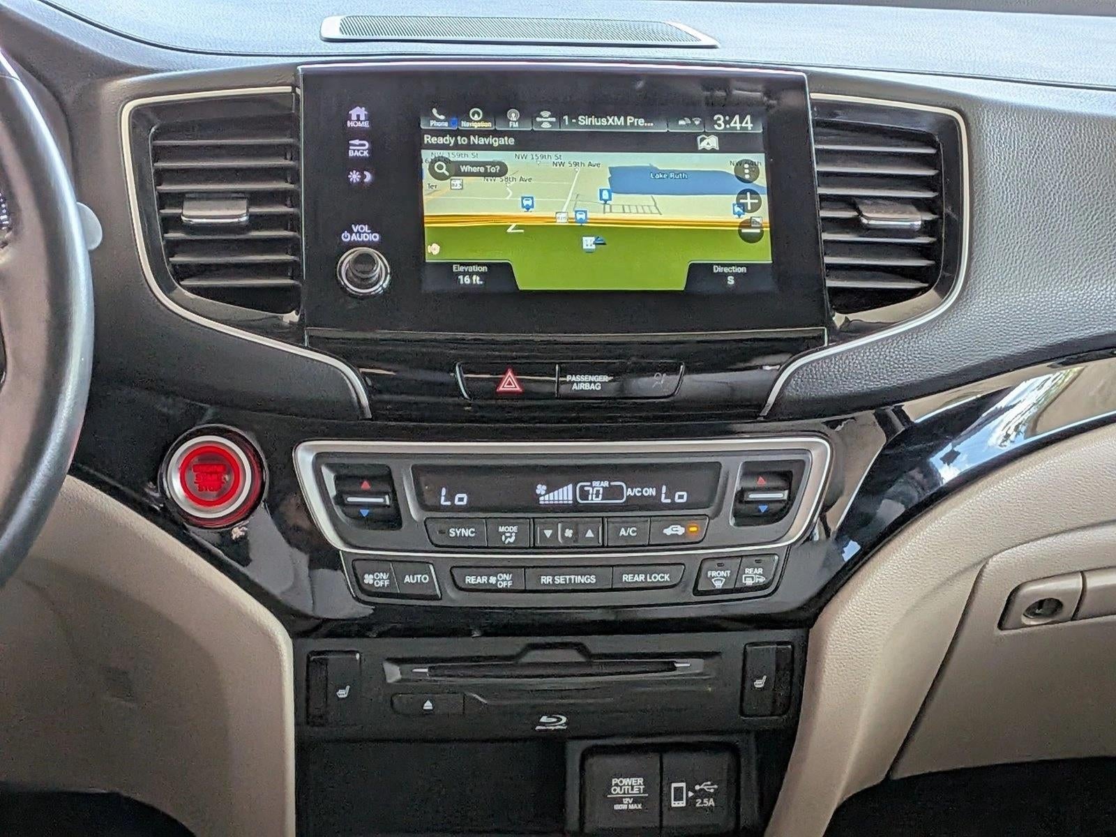 2022 Honda Pilot Touring 7-Passenger 2WD