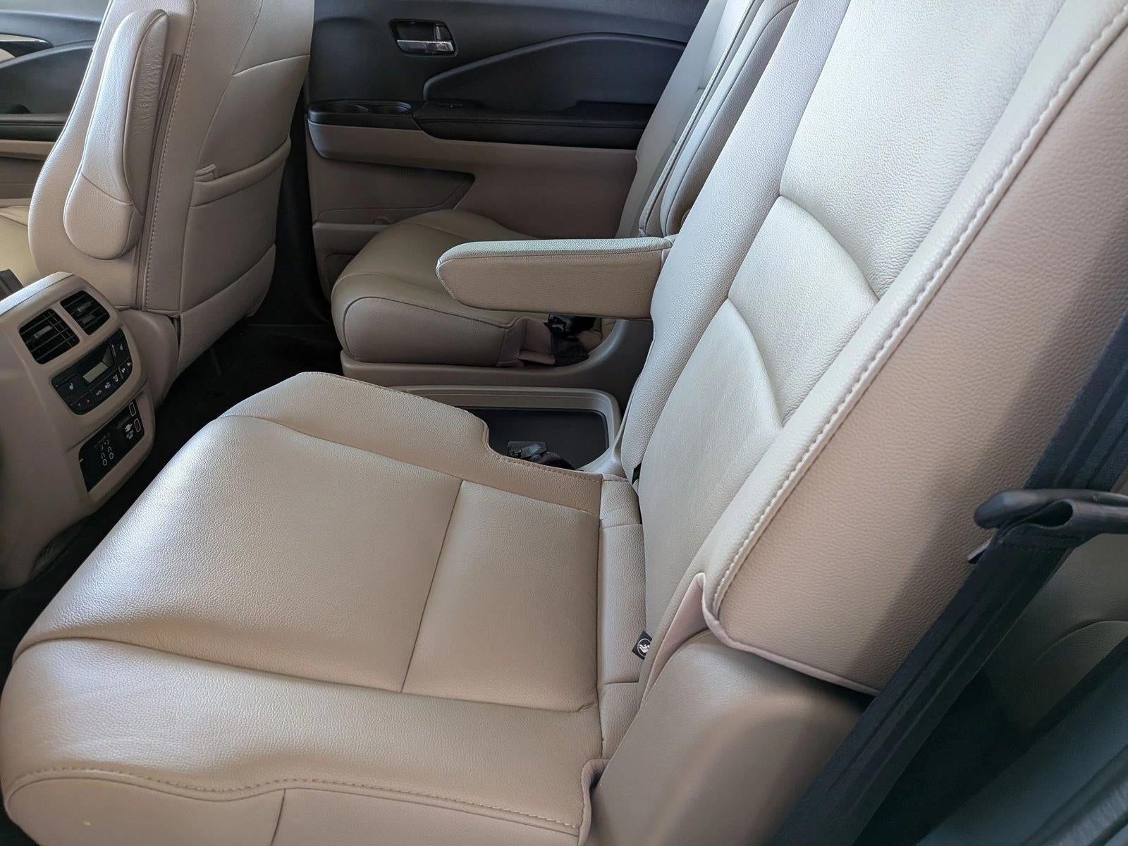 2022 Honda Pilot Touring 7-Passenger 2WD