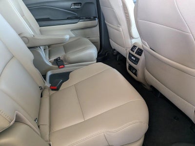 2022 Honda Pilot Touring 7-Passenger 2WD