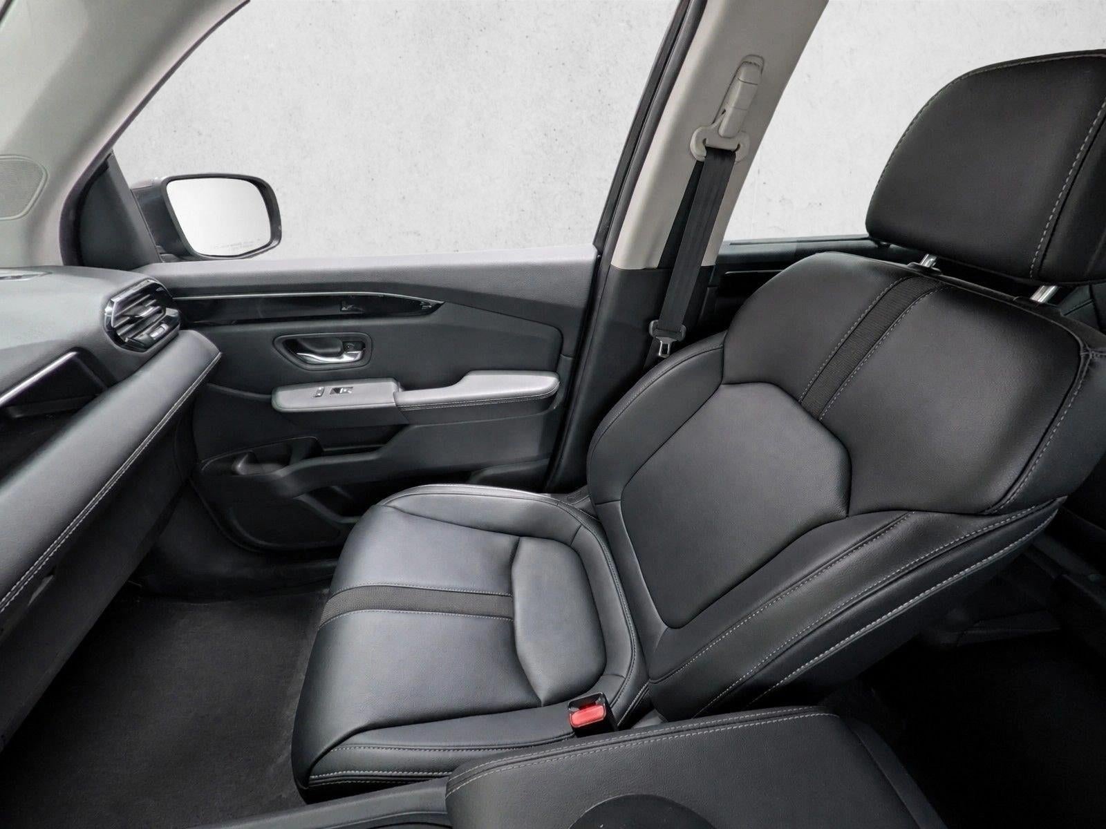 2023 Honda Pilot EX-L 8 Passenger AWD
