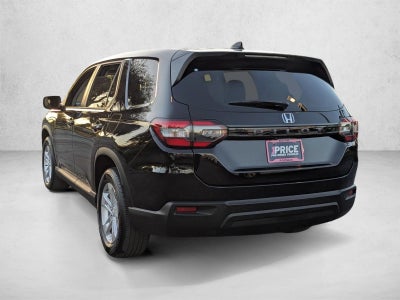 2023 Honda Pilot LX 2WD