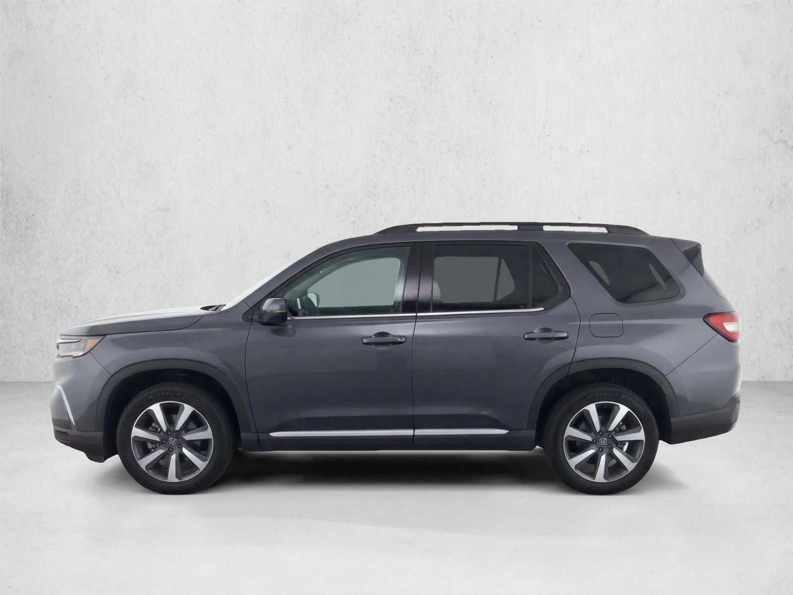 2023 Honda Pilot Touring 2WD