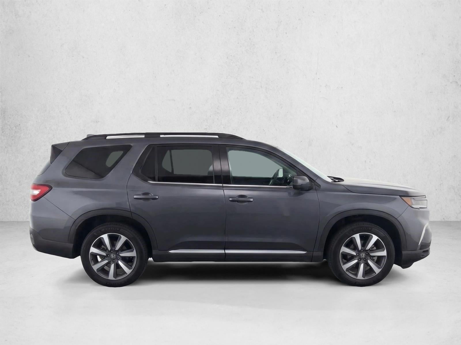 2023 Honda Pilot Touring 2WD