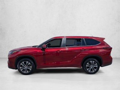 2023 Toyota Highlander XLE FWD (Natl)