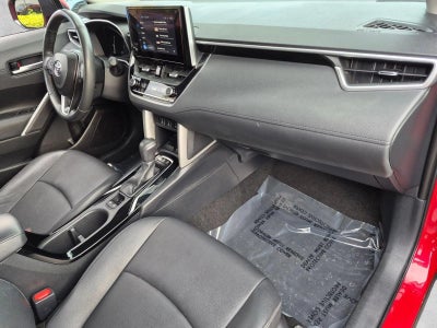2024 Toyota Corolla Cross XLE 2WD (Natl)