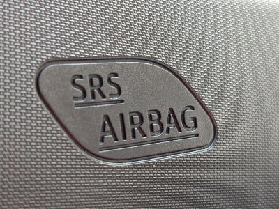 2018 Toyota C-HR XLE FWD (Natl)