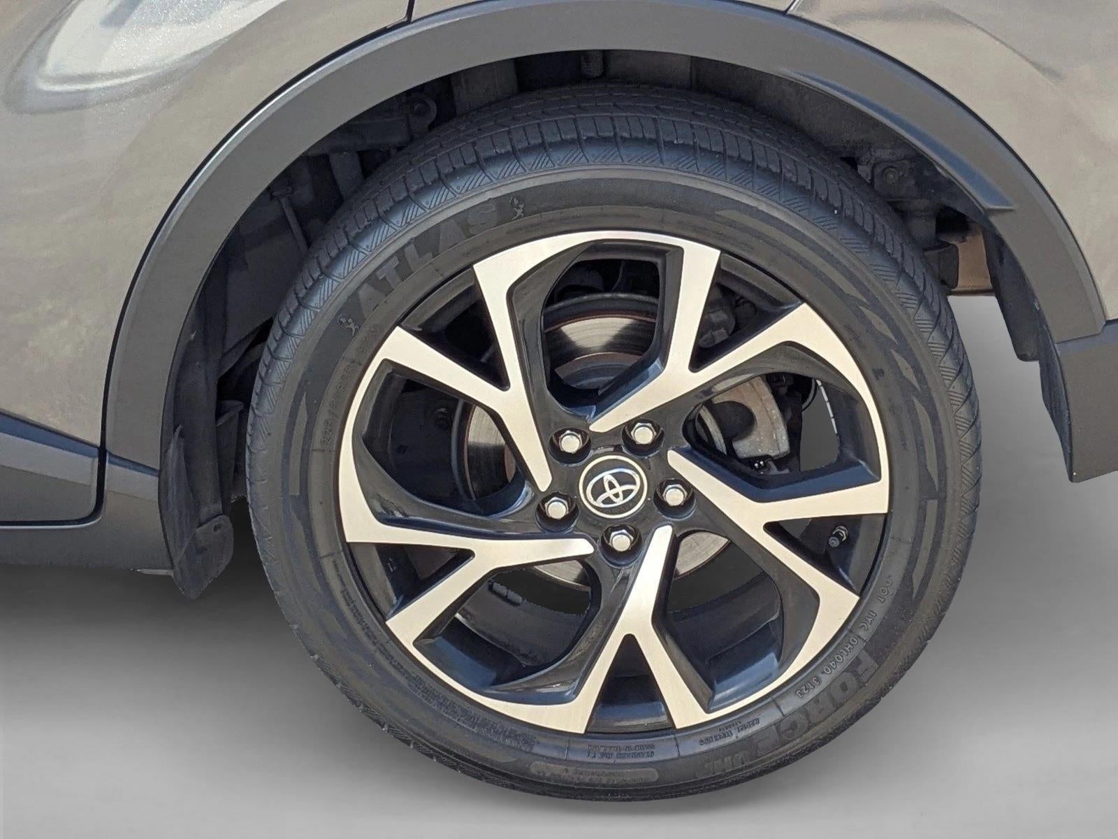 2018 Toyota C-HR XLE FWD (Natl)