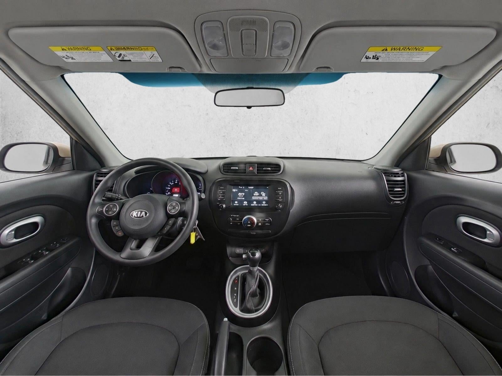 2019 Kia Soul + Auto
