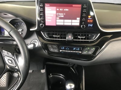 2019 Toyota C-HR XLE FWD (Natl)