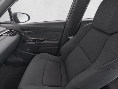 2019 Toyota C-HR XLE FWD (Natl)