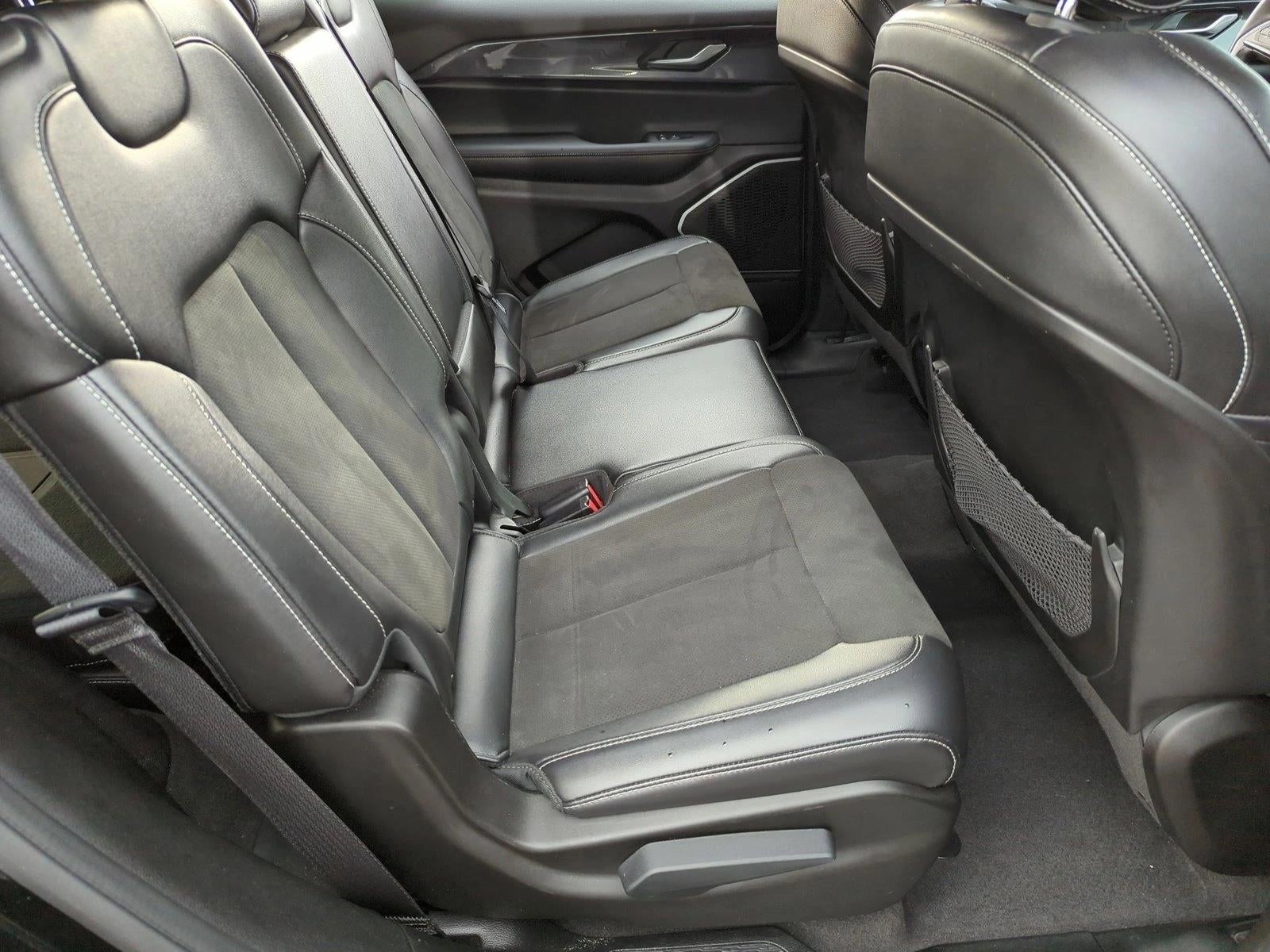 2022 Jeep Grand Cherokee L Altitude 4x4