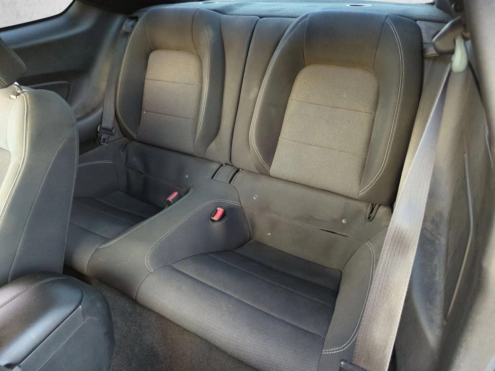 2017 Ford Mustang V6 Fastback