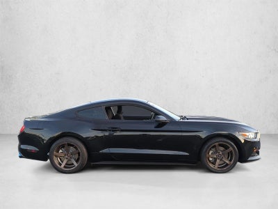 2017 Ford Mustang V6 Fastback