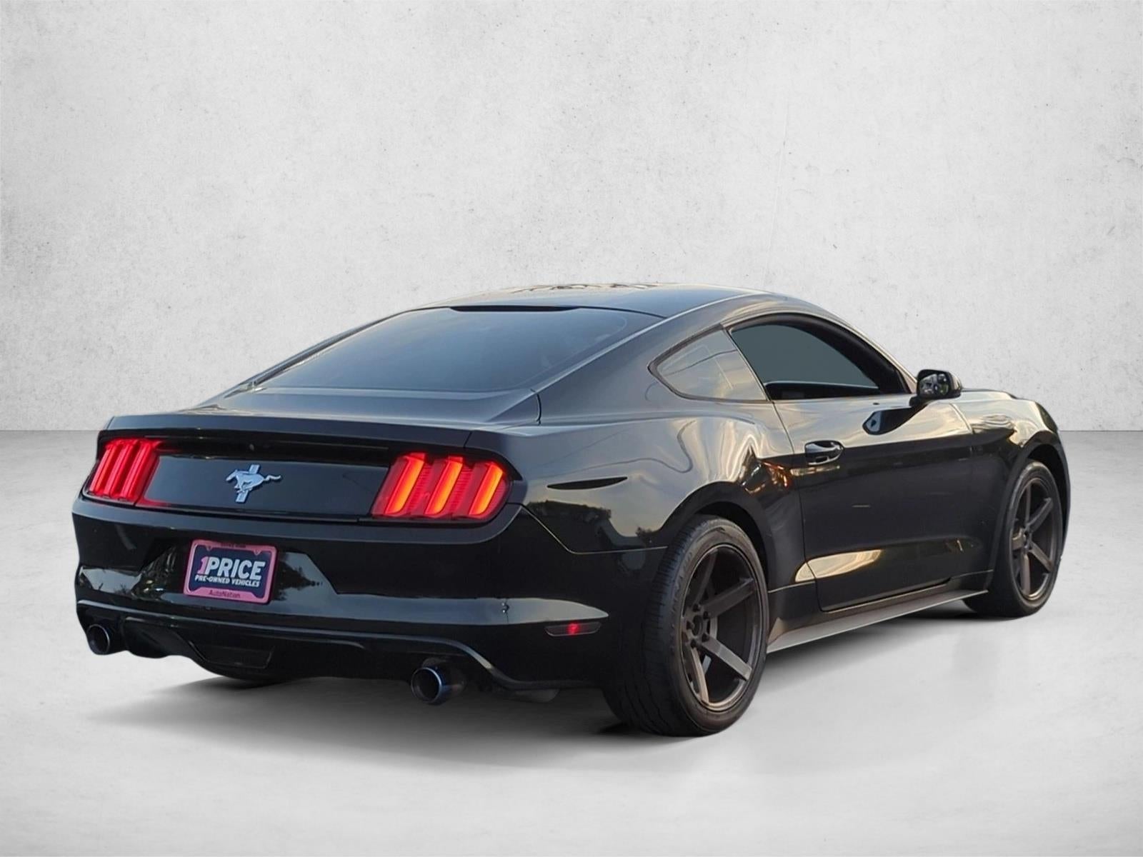 2017 Ford Mustang V6 Fastback