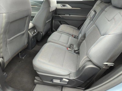 2025 Ford Explorer Active RWD