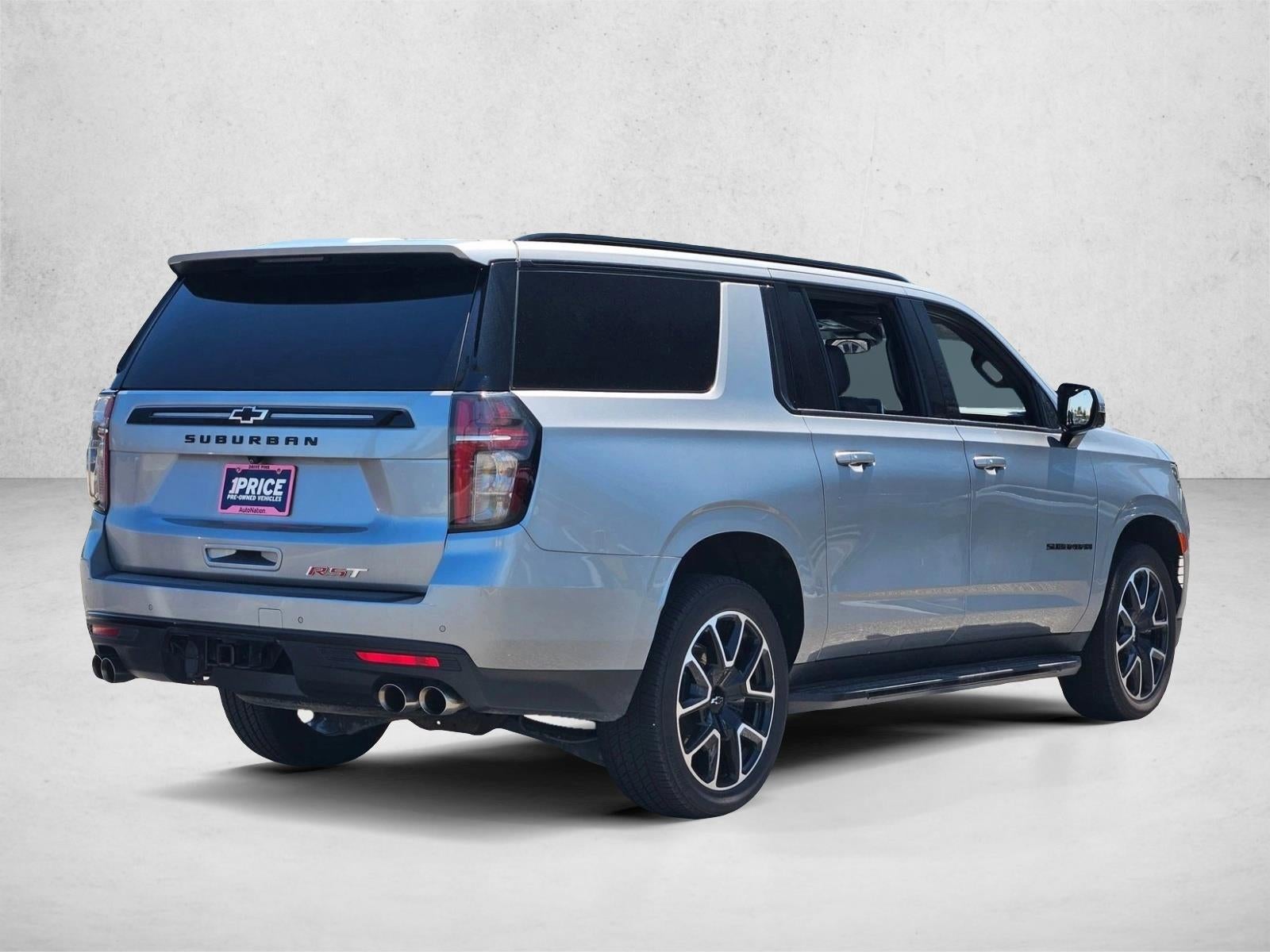 2023 Chevrolet Suburban 4WD RST