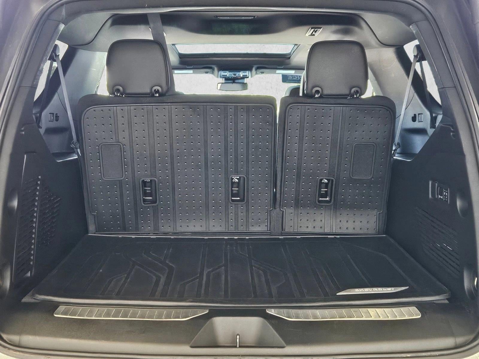 2023 Chevrolet Suburban 4WD RST