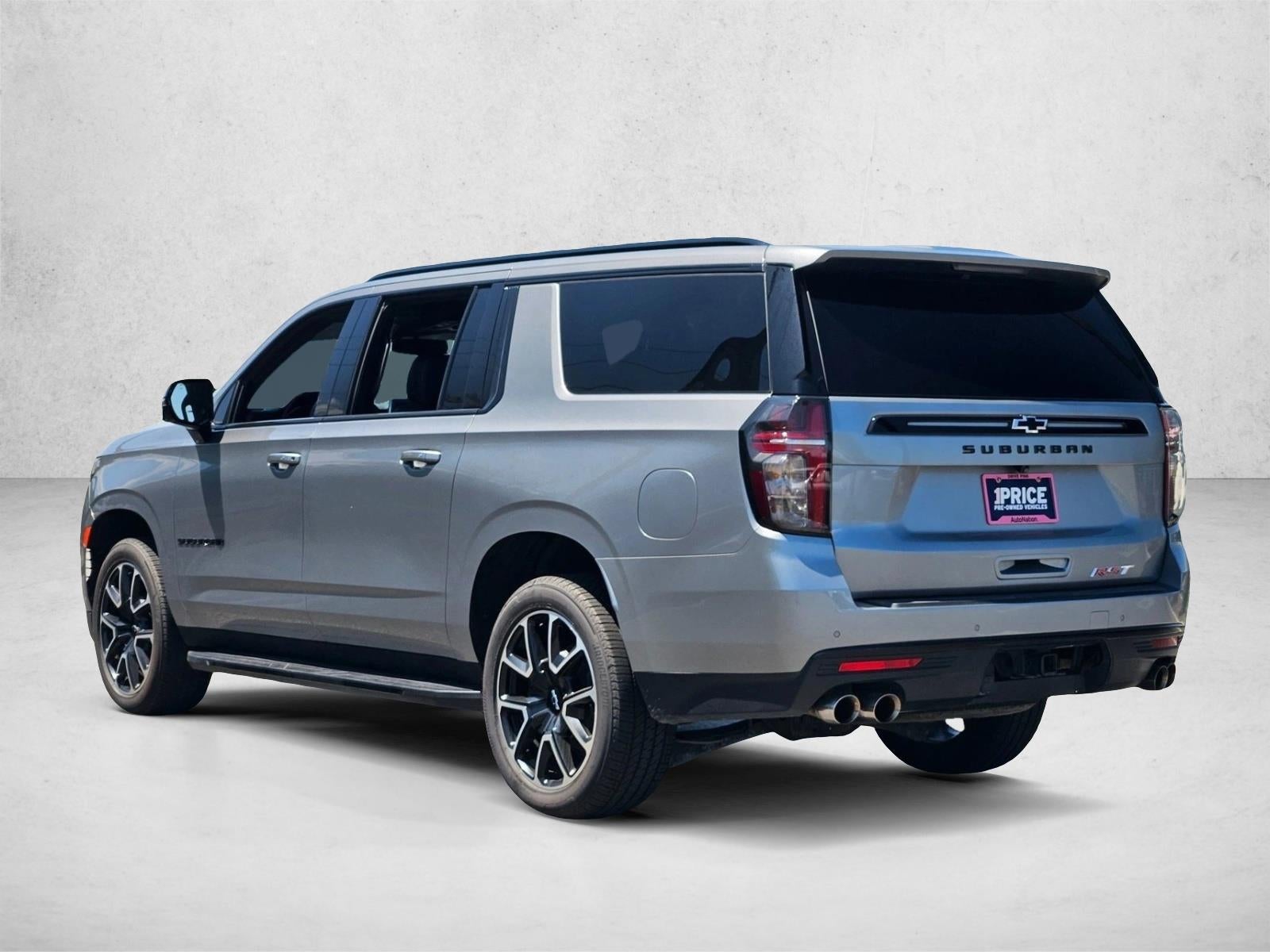 2023 Chevrolet Suburban 4WD RST