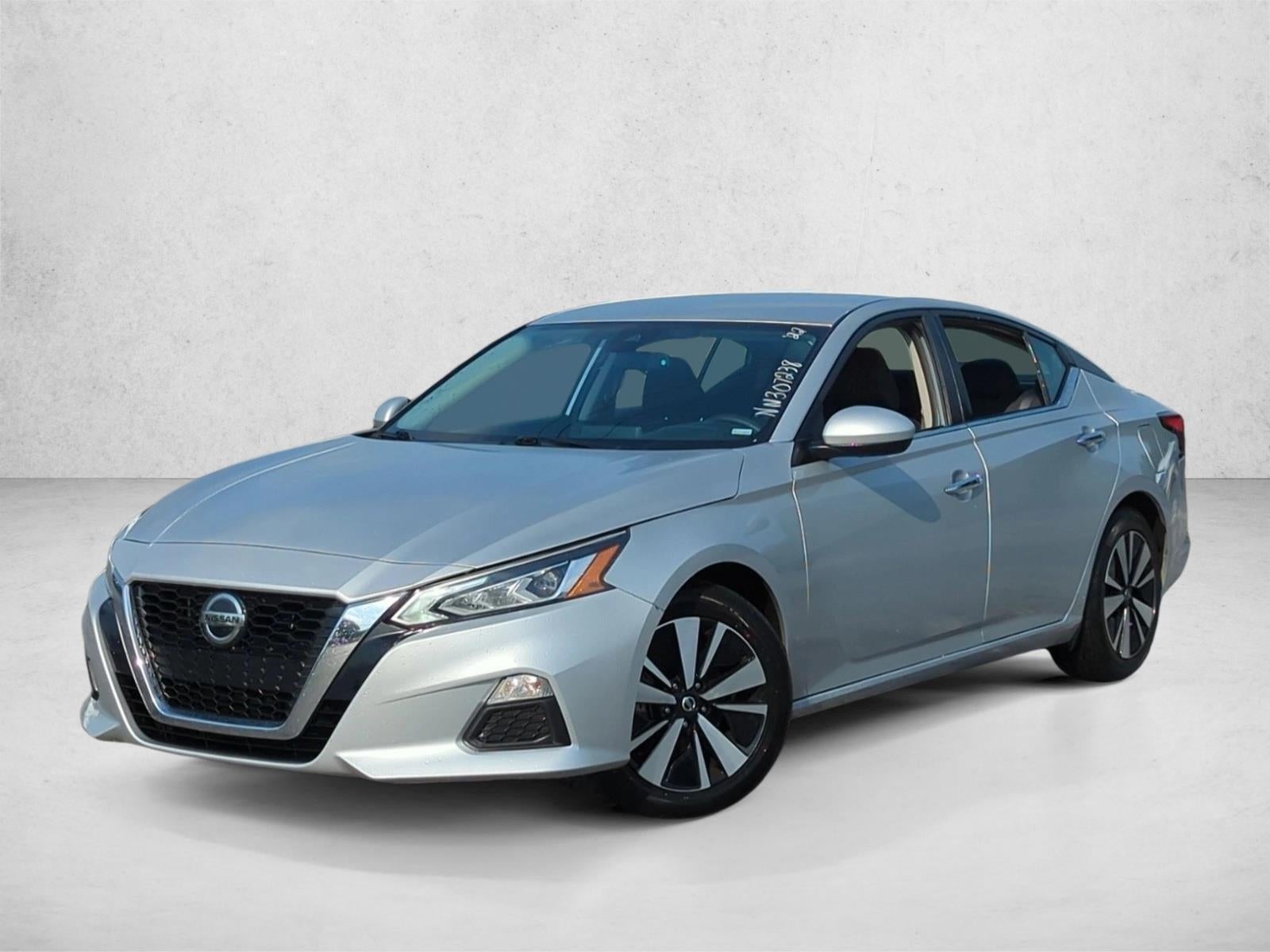 2022 Nissan Altima 2.5 SV Sedan