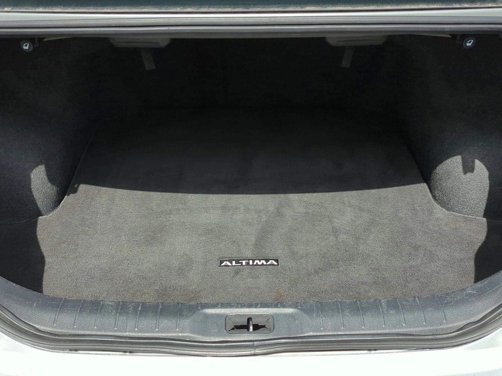 2022 Nissan Altima 2.5 SV Sedan