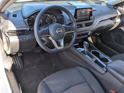 2023 Nissan Altima 2.5 SV Sedan