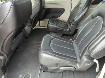 2023 Chrysler Pacifica Touring L FWD