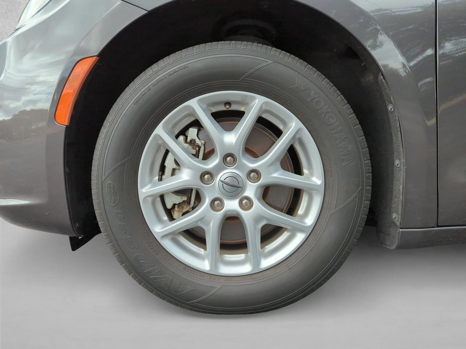2023 Chrysler Pacifica Touring L FWD