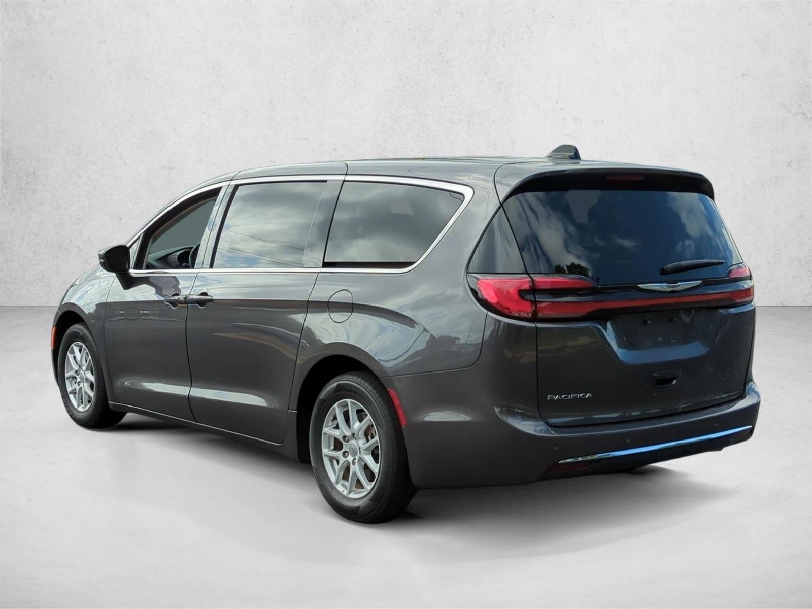 2023 Chrysler Pacifica Touring L FWD