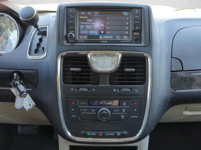 2016 Chrysler Town & Country 4dr Wgn Touring